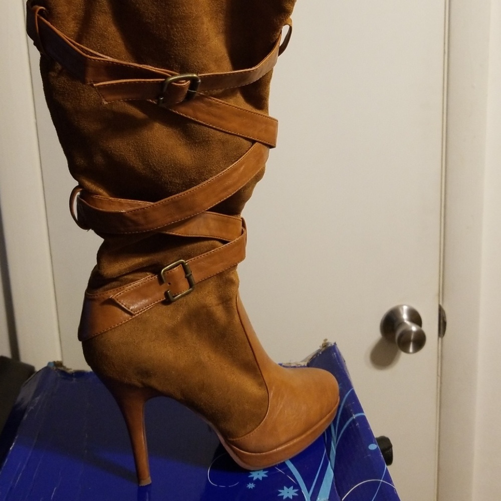 Ladies high heel boots